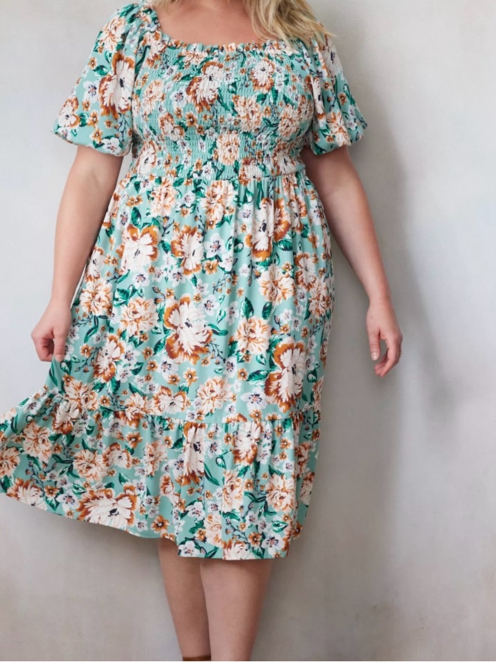 LC Lauren Conrad Green Floral Smocked Midi Dress M EUC